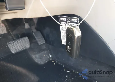 2016 Honda Accord Touring z USA, uszkodzony, nr VIN 1HGCR3F90GA031426